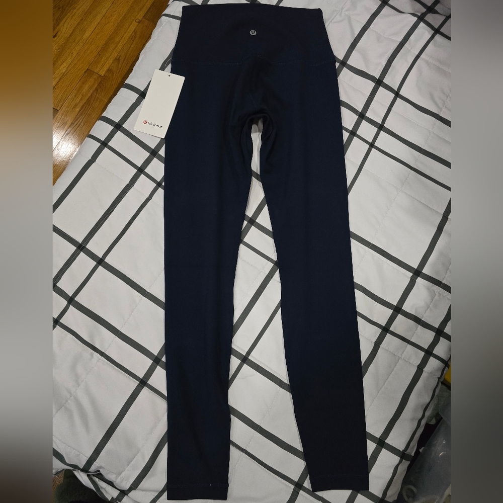 Lululemon Align HR 28" NWT - Picture 3 of 5